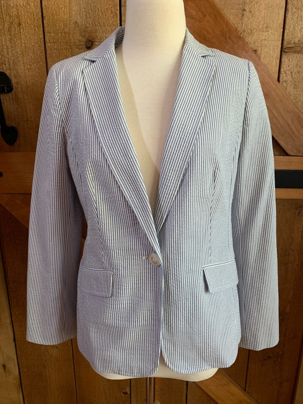 TALBOTS Seersucker Navy White Striped Cotton Lined Blazer Nautical Size 6